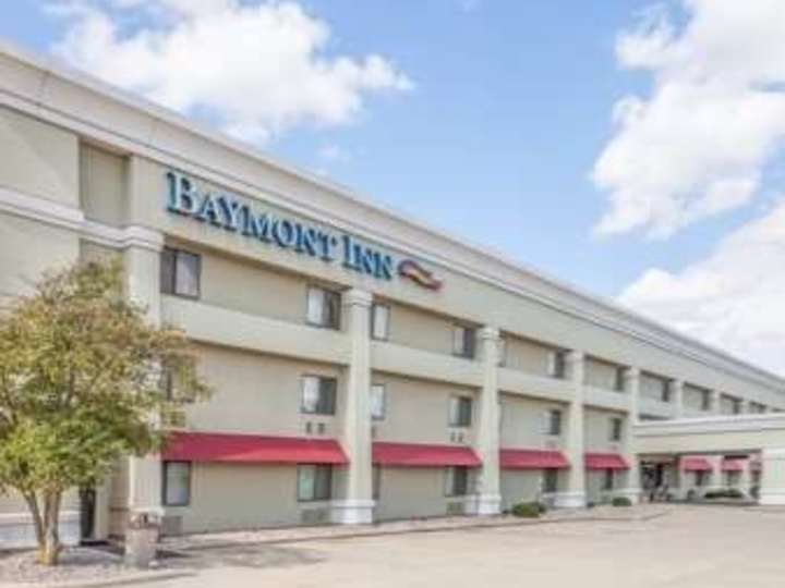 Baymont Inn and Suites Champaign