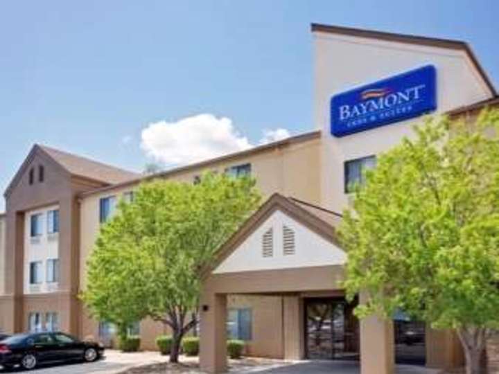 Baymont Inn and Suites Iowa City   Coralville