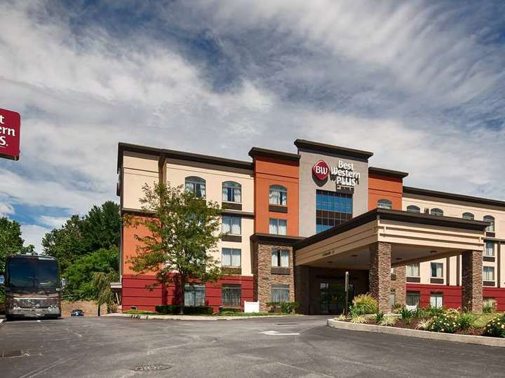 Best Western Plus Harrisburg East Inn and Suites