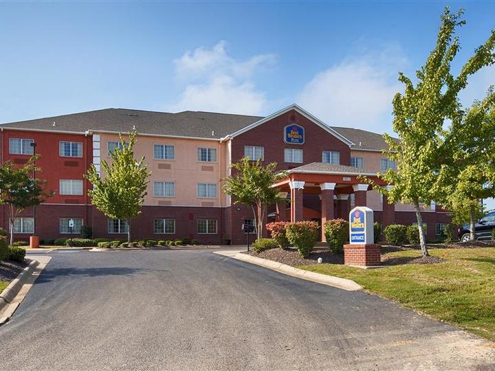 Best Western Plus Olive Branch Hotel and Suites