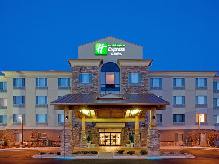 Holiday Inn Express And Suites Denver Airport