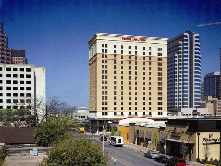 Hampton Inn   Suites Austin Downtown Convention Center TX