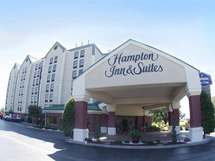 Hampton Inn   Suites Nashville Airport
