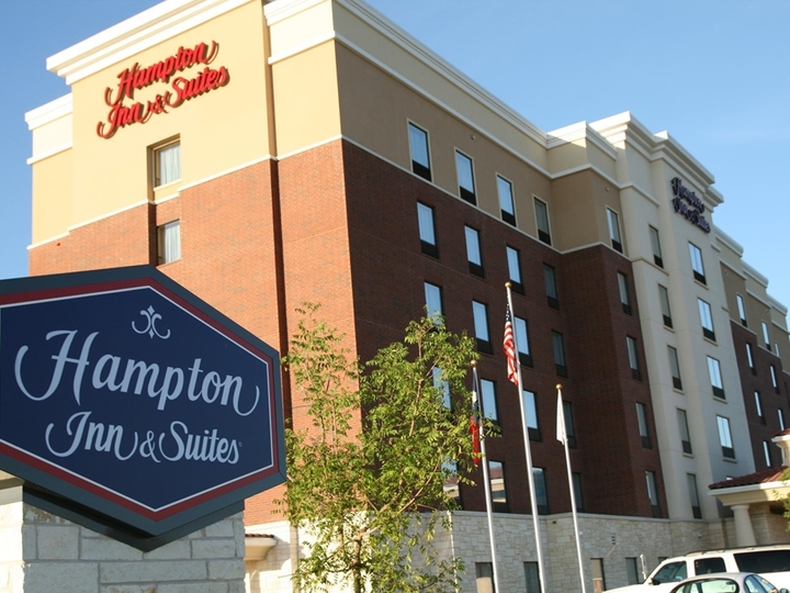 Hampton Inn   Suites Dallas Lewisville Vista Ridge Mall TX