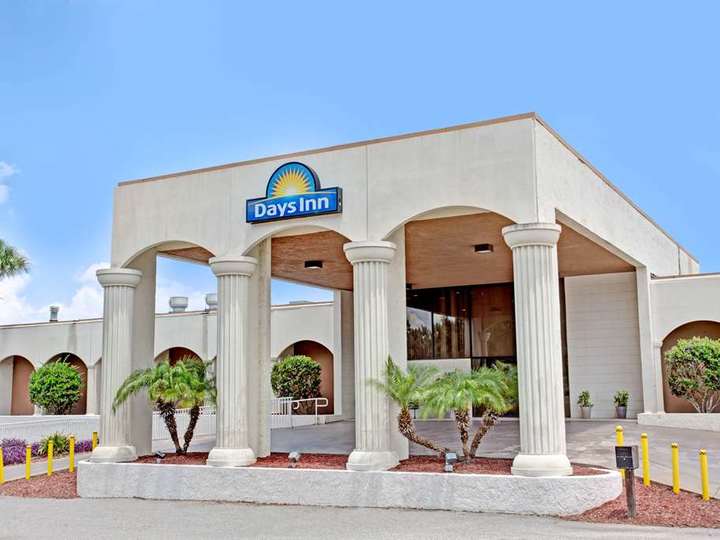 Days Inn and Suites Clermont