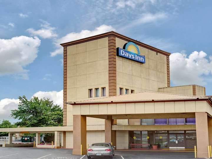 Days Inn Louisville Central University and Expo Center