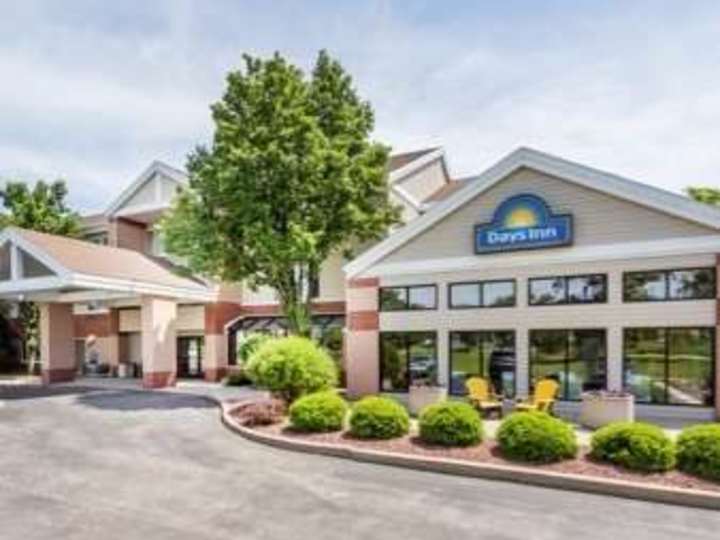 Days Inn and Suites Madison