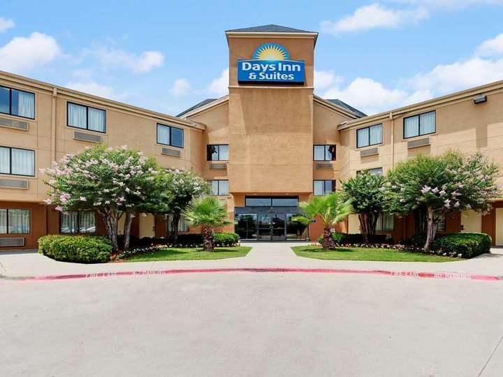 Days Inn and Suites DeSoto