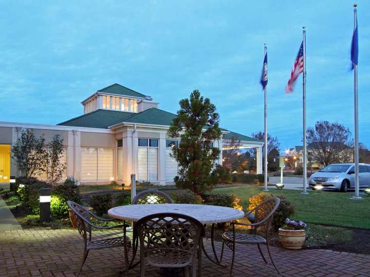 Homewood Suites by Hilton Chesapeake Greenbrier