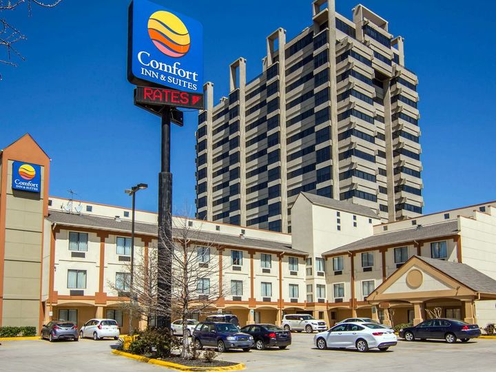Comfort Inn and Suites Love Field Dallas Market Center