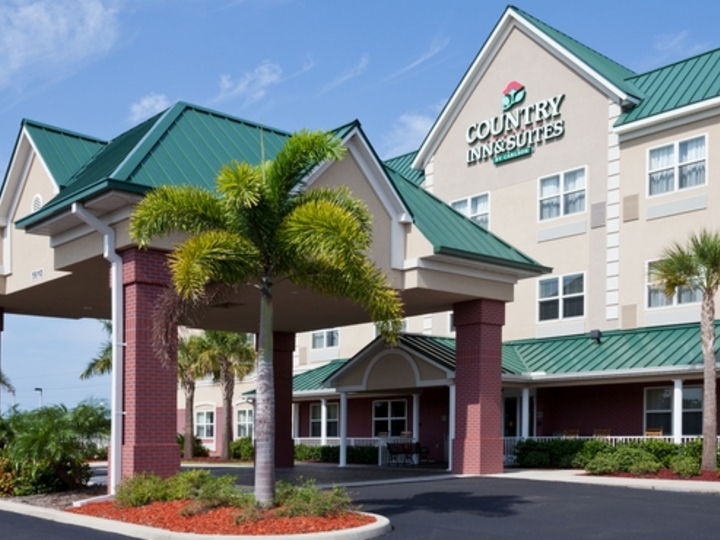 Country Inn and Suites By Carlson  Bradenton at I 75  FL