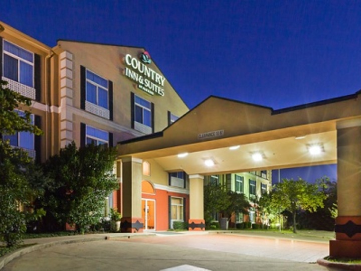 Country Inn and Suites By Carlson  Austin University  TX