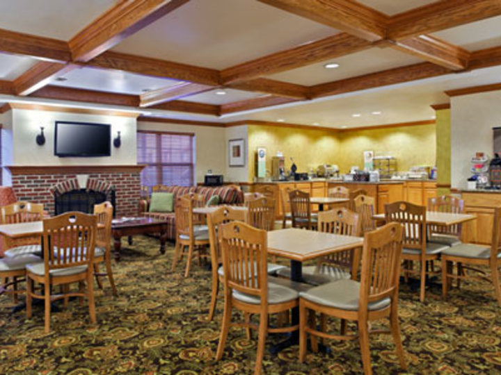 Country Inn and Suites By Carlson  Sycamore  IL