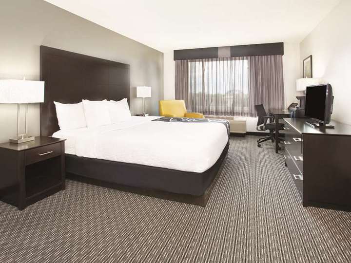 La Quinta Inn and Suites Denver Englewood Tech Ctr