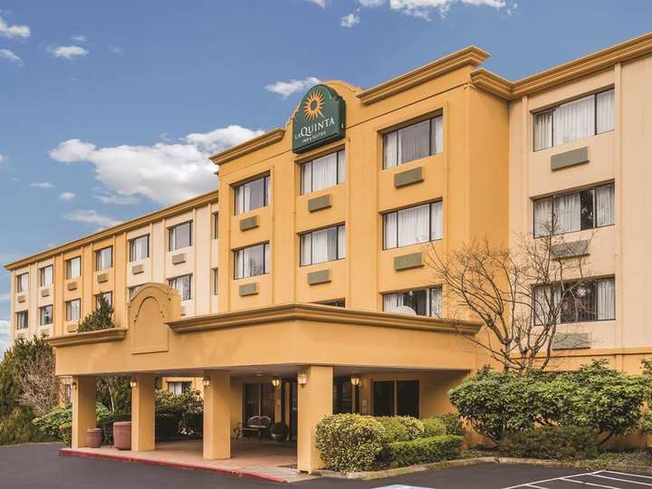 La Quinta Inn and Suites Seattle Bellevue   Kirkland