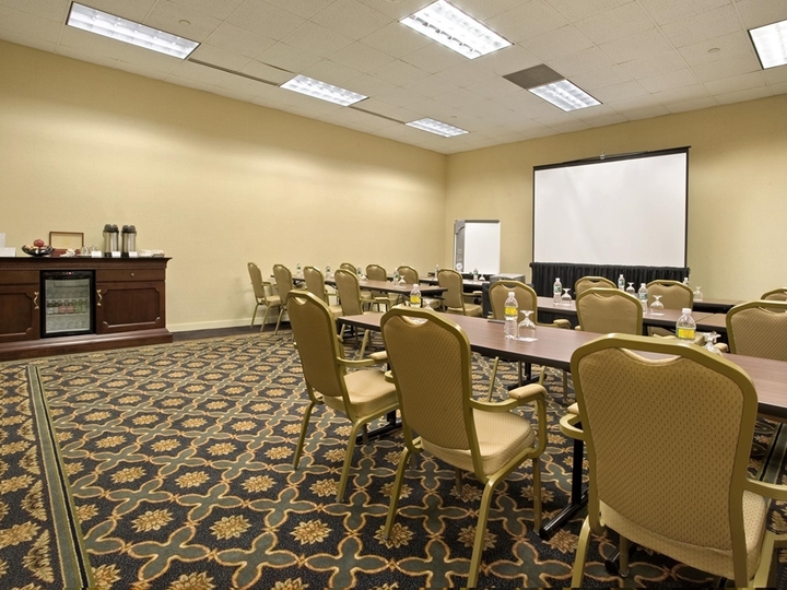Hilton East Brunswick Hotel   Executive Meeting Center