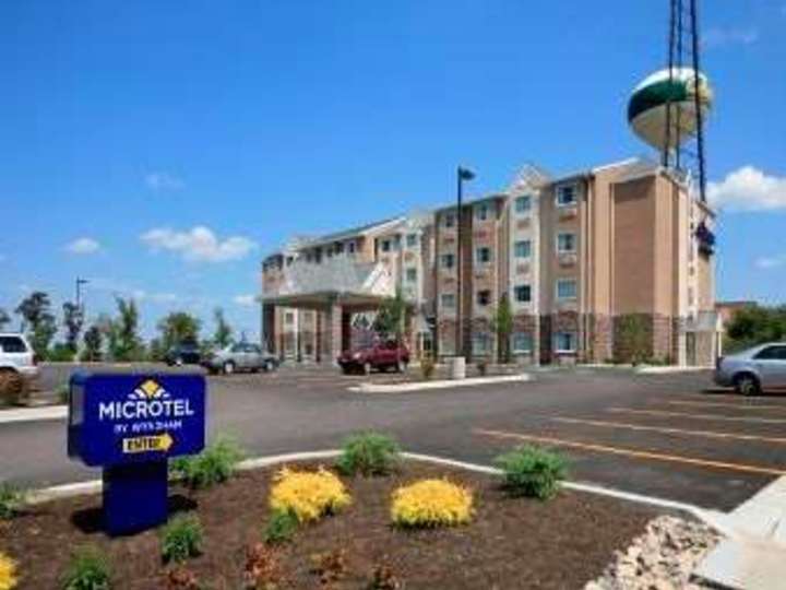Microtel Inn and Suites by Wyndham Wheeling at Highlands