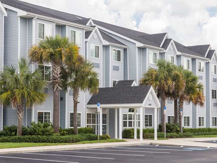 Microtel Inn and Suites by Wyndham Spring Hill Weeki Wachee
