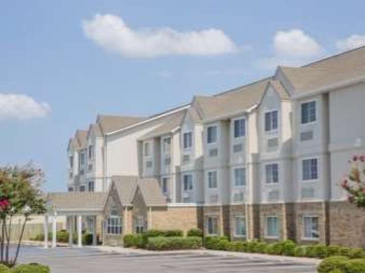 Microtel Inn and Suites by Wyndham Albertville