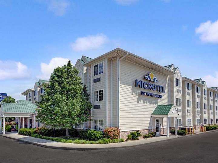 Microtel Inn and Suites by Wyndham Indianapolis Airport