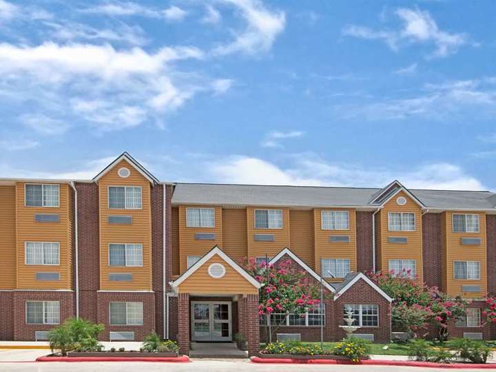 Microtel Inn and Suites by Wyndham San Antonio Northeast