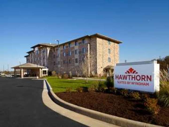 Hawthorn Suites by Wyndham Bridgeport Clarksburg